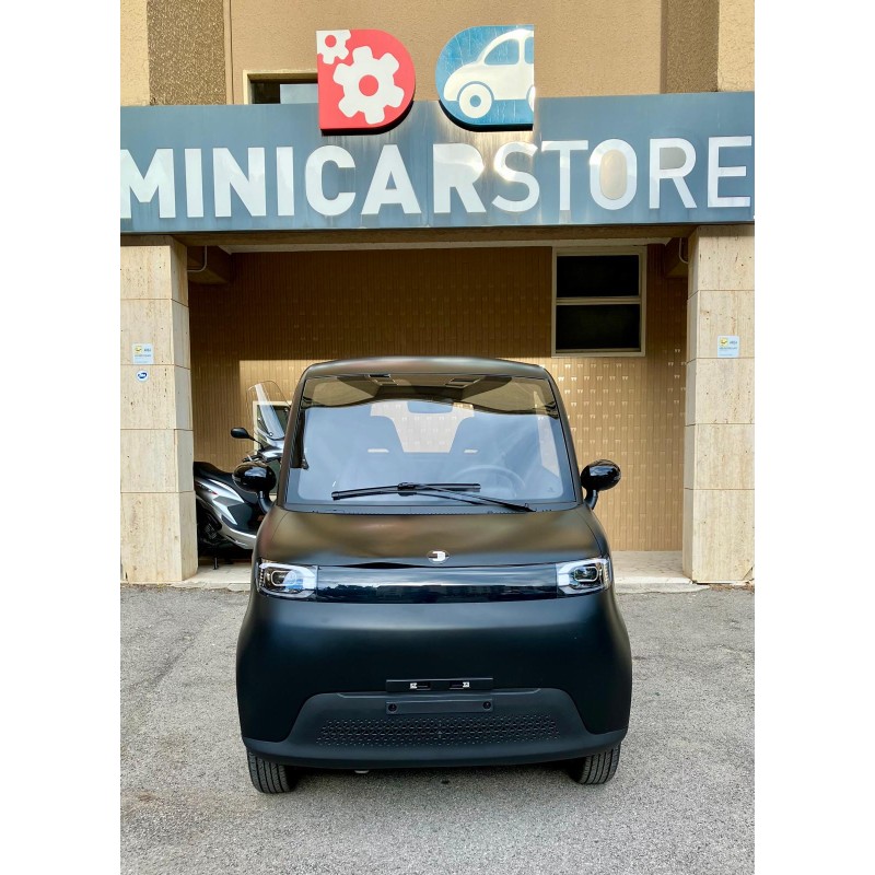 DESNER A05 NERO OPACO ELETTRICA CON ARIA CONDIZIONATA