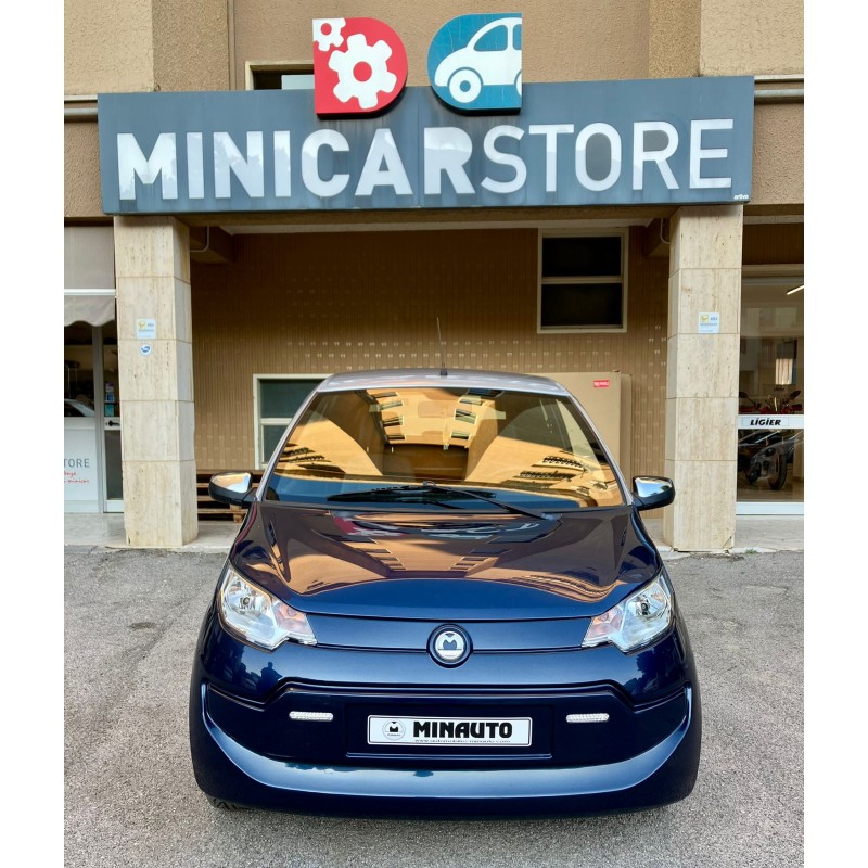 Aixam Minauto gt blue marine tetto grigio 2017